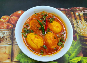 A picture of Restaurant Style Masala Egg Curry.