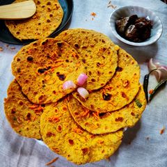 A picture of Mixed veg paratha.