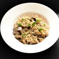 A picture of Mushroom Risotto.