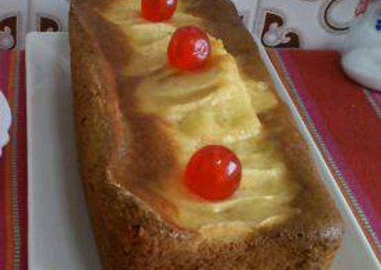 Bizcocho o keike con manzana