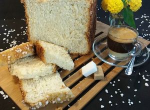 Una foto de Pan de miel con azúcar perlado elaborado en la panificadora