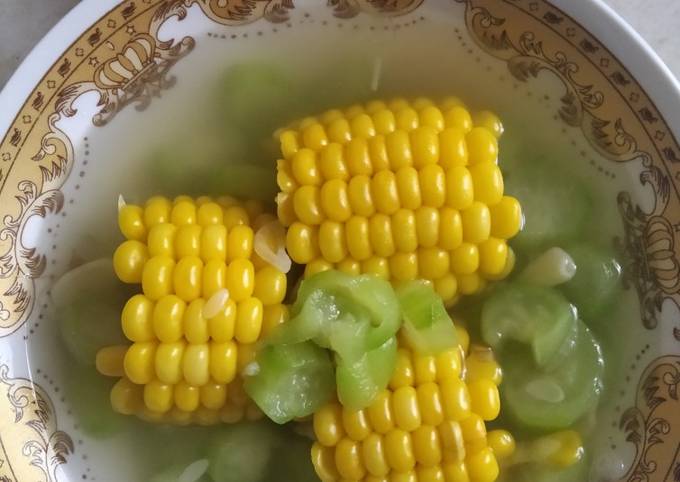 Resep: Sayur Bening Gambas dan Jagung Rumahan