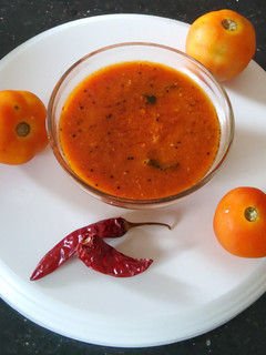 தக்காளி சட்னி(tomato chutney recipe in tamil) செய்முறை முக்கிய புகைப்படம்