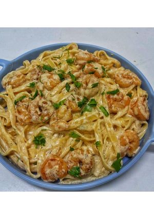 صورة لوصفة مكرونة بالجمبري creamy shrimp pasta
