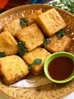 A picture of Stuffed bread pakora.