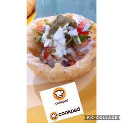 A picture of Katori chaat.