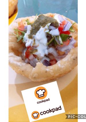 A picture of Katori chaat.