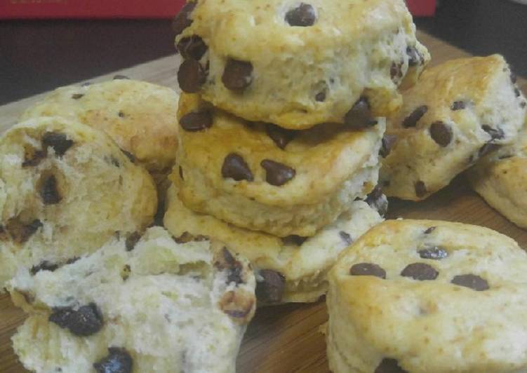 Chocolate chips scone