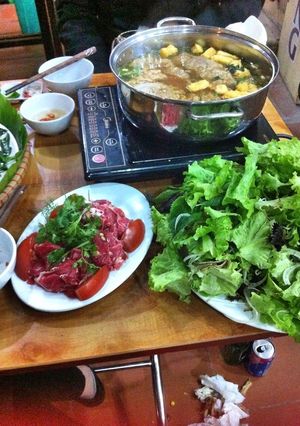 Hình của món Lẩu riêu cua.