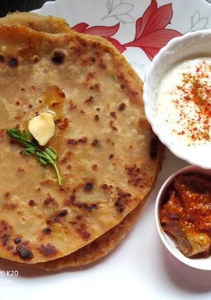 আলুর পরোটা (Aloo Paratha Recipe In Bengali) রেসিপির প্রধান ছবি