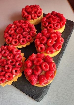 Une photo de Tartelettes framboises/vanille