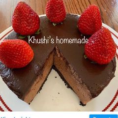 A picture of Strawberry chocolate cheese cake.
