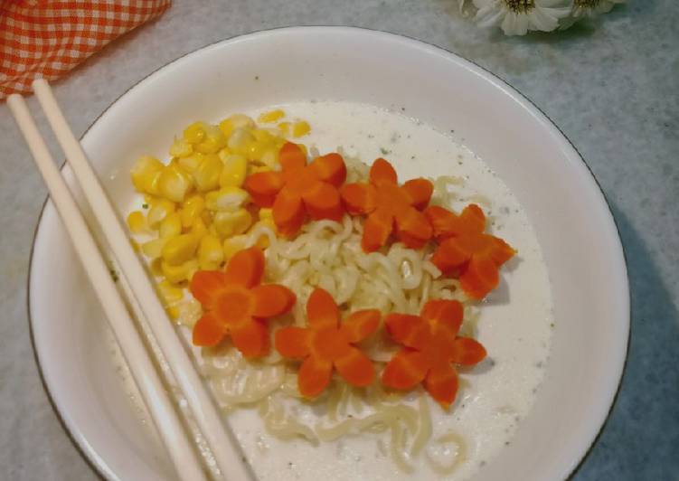 Bagaimana Menyiapkan Mie kuah susu creamy mix wortel bunga🥛🍜 Yang Laziss