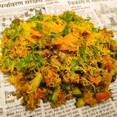 A picture of Nachos Bhel.