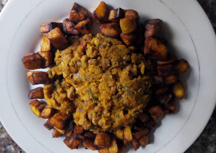 Simple Way to Make Super Quick Homemade Porriage beans with fried plantain