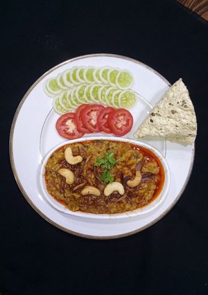 फैंसी मसाला खिचड़ी (Fancy Masala Khichdi recipe in hindi) रेसिपी मुख्य फोटो