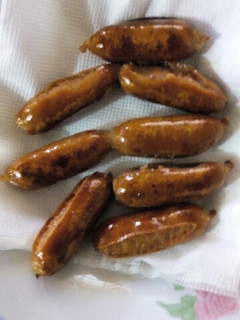 A picture of Mini bites with bread.