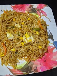 কর্ণ ভেজ এগ চাউমিন (Corn veg egg chow mein recipe in Bengali) রেসিপির প্রধান ছবি