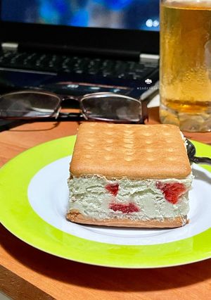 Foto resep Matcha Strawberry Sandwich Ice Cream