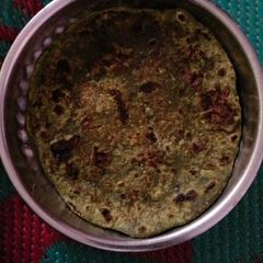 A picture of Palak ki paratha.