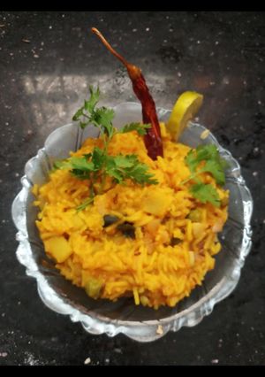 તડકા દાલ ખીચડી રેસીપી મુખ્ય ફોટો