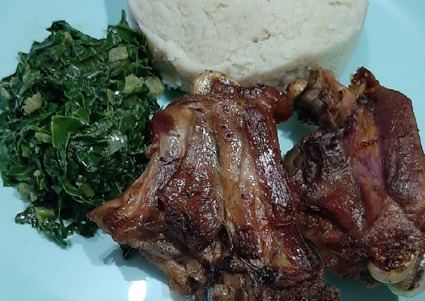 Fried chicken with steamed spinach