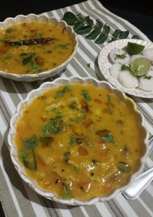 दाल ढोकली (Dal Dhokli recipe in hindi) रेसिपी मुख्य फोटो
