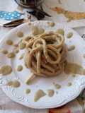 Bucatini con fonduta al sapore di carciofi