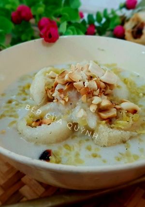 Hình của món Chè chuối bọc xôi nướng.