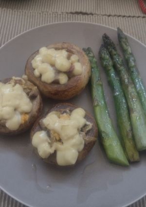 Una foto de Champiñones rellenos