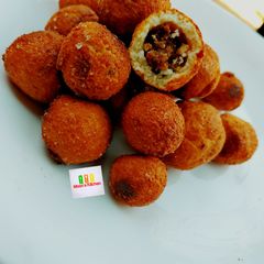 A picture of Stuffed gullisuwa.