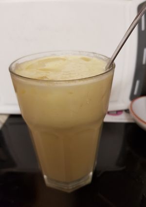 A picture of My Mango,Pear & Cornish Ice Cream juice. 😍.