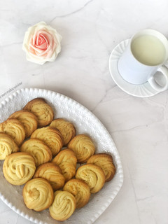 A picture of Butter cookies.