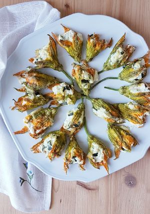 Foto di Fiori di zucca ripieni di ricotta