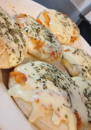 Una foto de Pizzetas caseras 😊😊