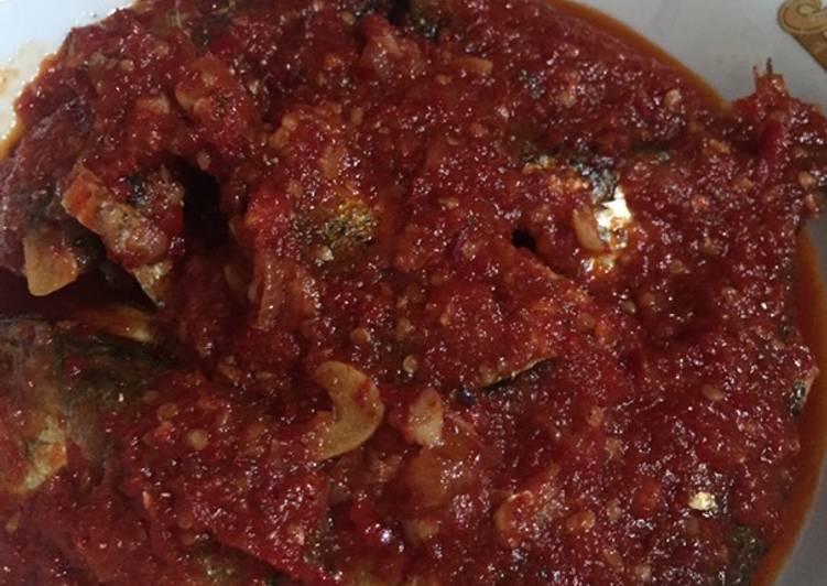 Bagaimana Membuat Ikan Sambal Balado Anti Gagal