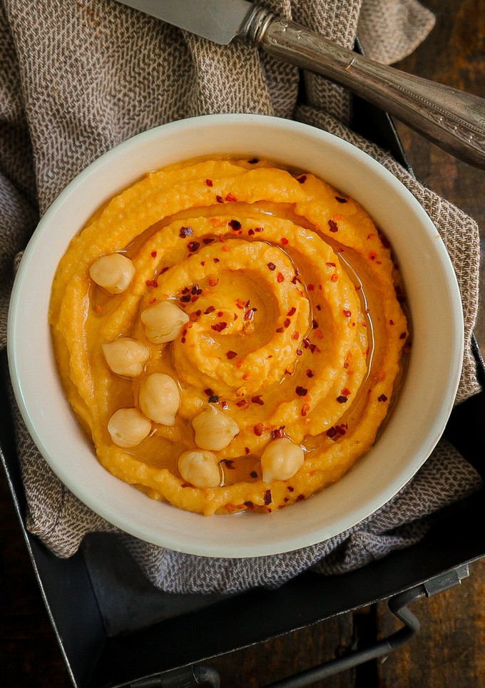 Una foto de Hummus de calabaza