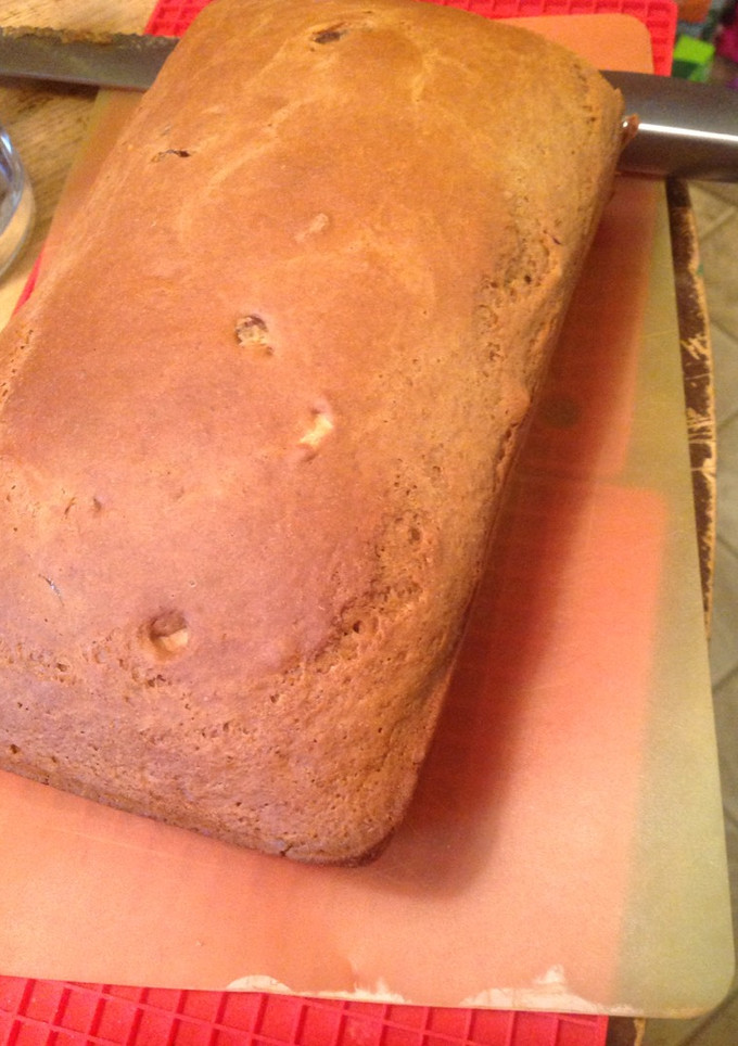 A picture of Date bread.