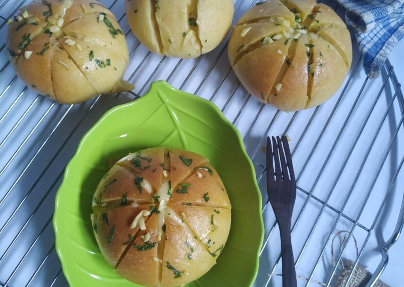 Korean Garlic Cheese Bread Ekonomis (tanpa cream cheese)