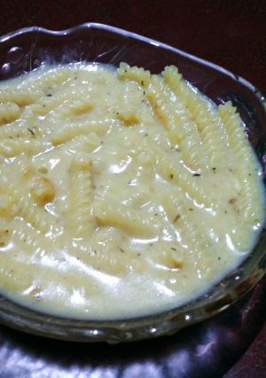 A picture of Cheesy pasta.
