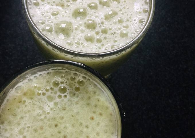 Amla + cucumber + chia seeds juice