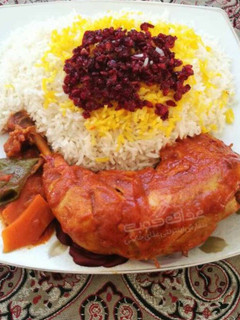 عکسی از دستور زرشک پلو با مرغ مجلسی