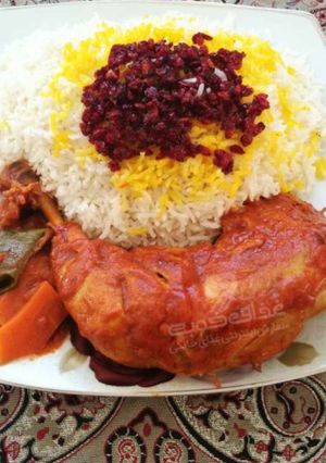 عکسی از دستور زرشک پلو با مرغ مجلسی