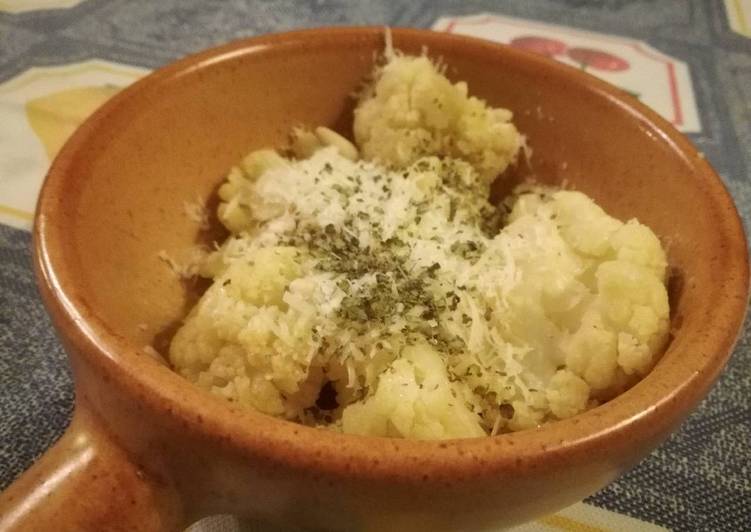 Cavolfiore con pinoli e grana padano
