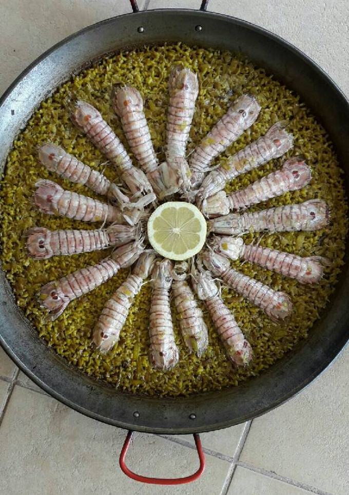 Una foto de Arroz con galeras