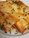 Queso feta frito en masa filo y miel 🍯