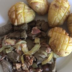 A picture of Liver, Bacon and Onions.