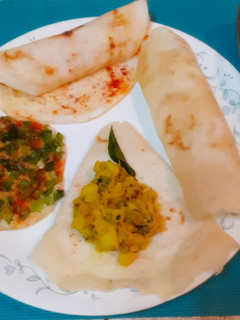 ઢોંસા પ્લેટર (Dosa Platter Recipe In Gujarati) રેસીપી મુખ્ય ફોટો
