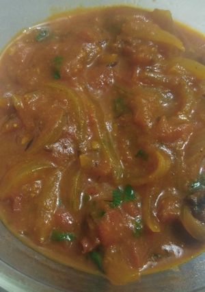 टमाटर प्याज़ की चटनी (Tamatar Pyaz ki chutney recipe in hindi) रेसिपी मुख्य फोटो