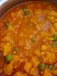 ફ્લાવર વટાણા નુ શાક ( cauliflower vatana nu shak recipe in Gujarati રેસીપી મુખ્ય ફોટો